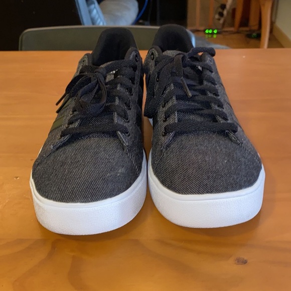 Men’s Adidas Ortholite Float Shoes - Picture 2 of 4